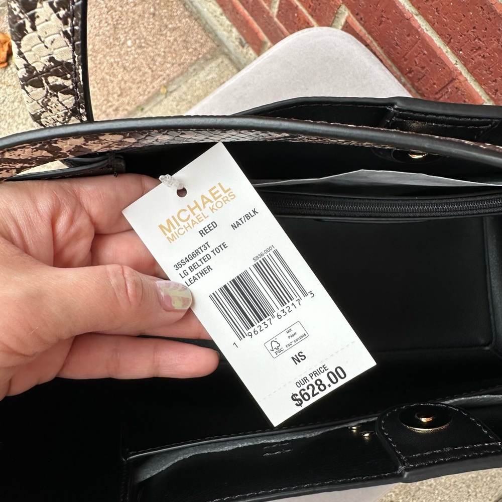 SALE 💕Michael Kors Black and Snake Pattern Tote and wallet - Picture 7 of 12